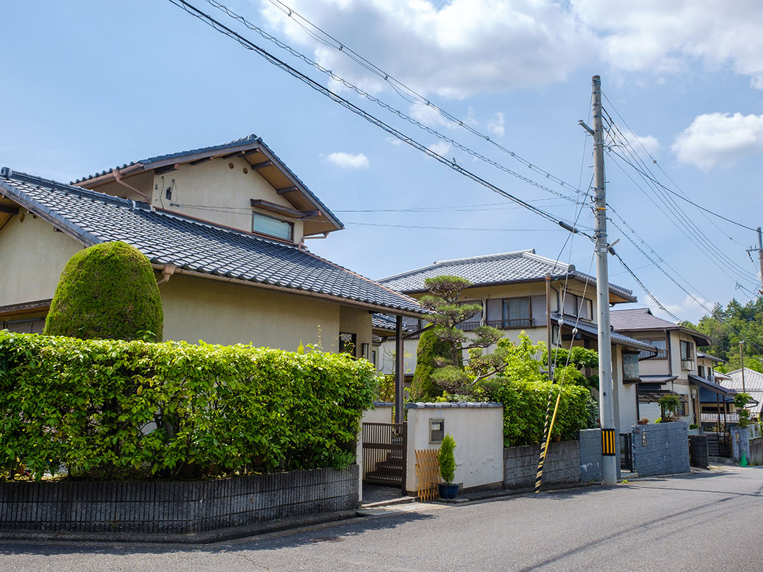 任意売却と競売の違いを比較